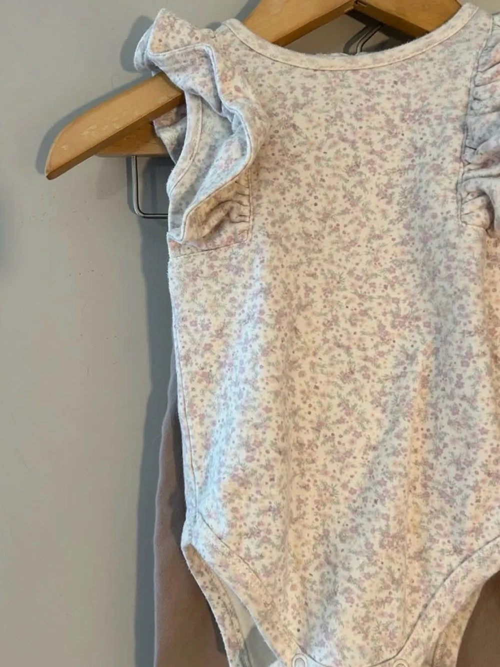 $27 ADD Jamie Kay Set 6-12m‎ 12m floral matching onesie ruffle bodysuit leggings